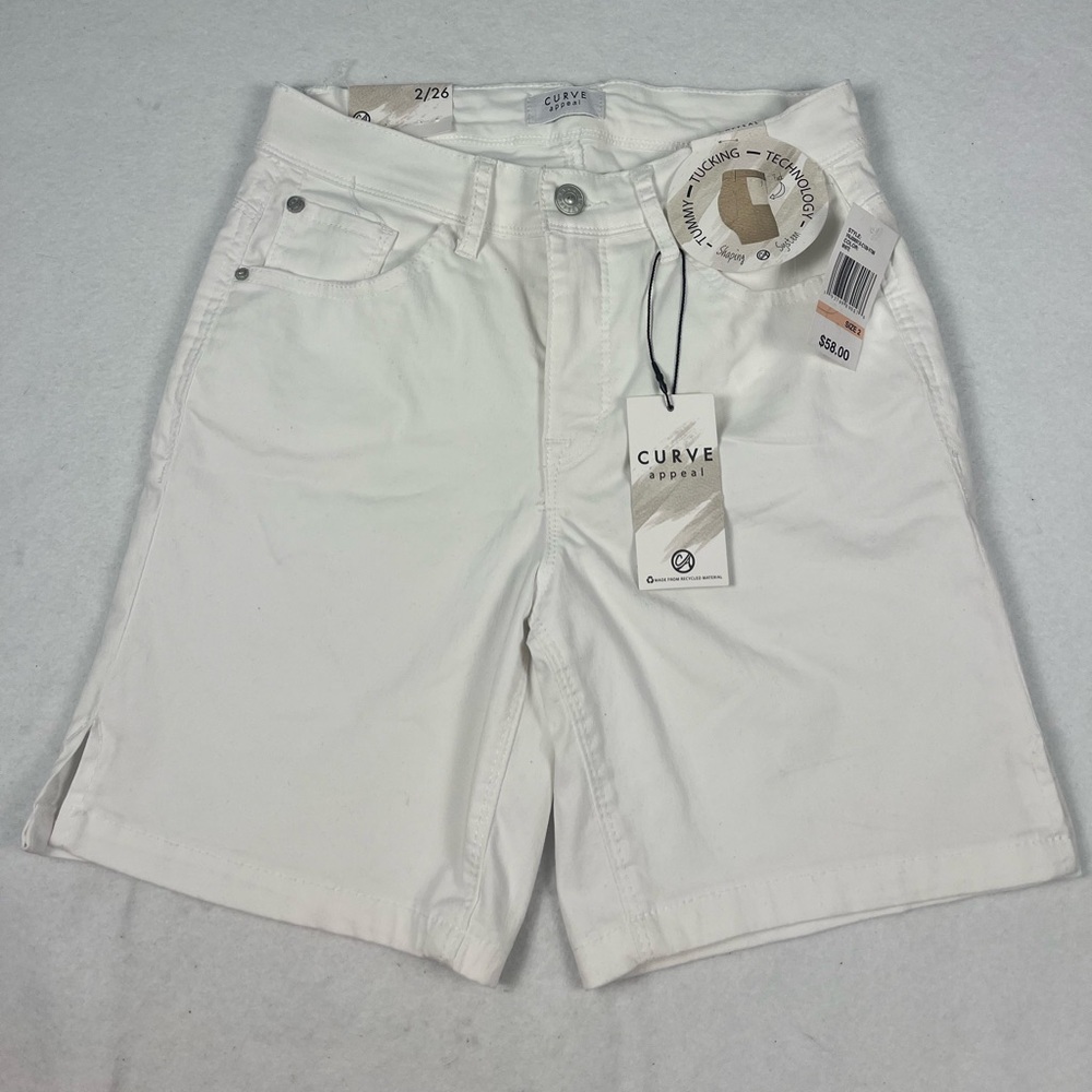 Curve Appeal White Chino Shorts•Tummy Tucking Technology•Women’s Size 2